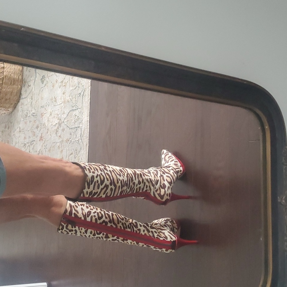 Kenneth Cole wild leopard boots - Picture 3 of 11
